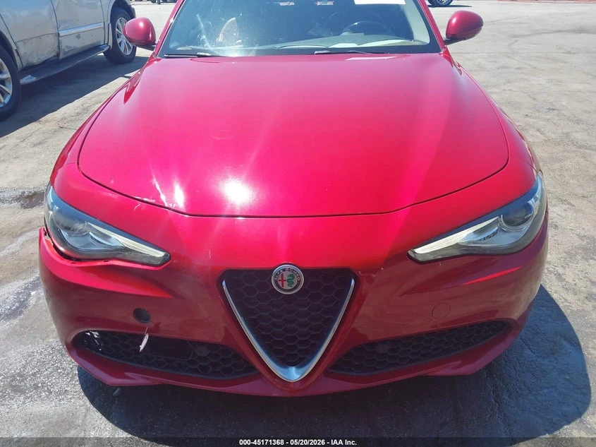 Alfa Romeo Giulia 2.0l Ti Rwd, снимка 12 - Автомобили и джипове - 55586541