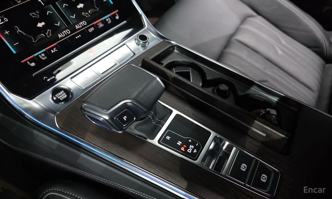 Audi A7 55TFSI* MATRIX* S* LINE* ОБДУХВАНЕ* ДИСТРОНИК* , снимка 10 - Автомобили и джипове - 55723870