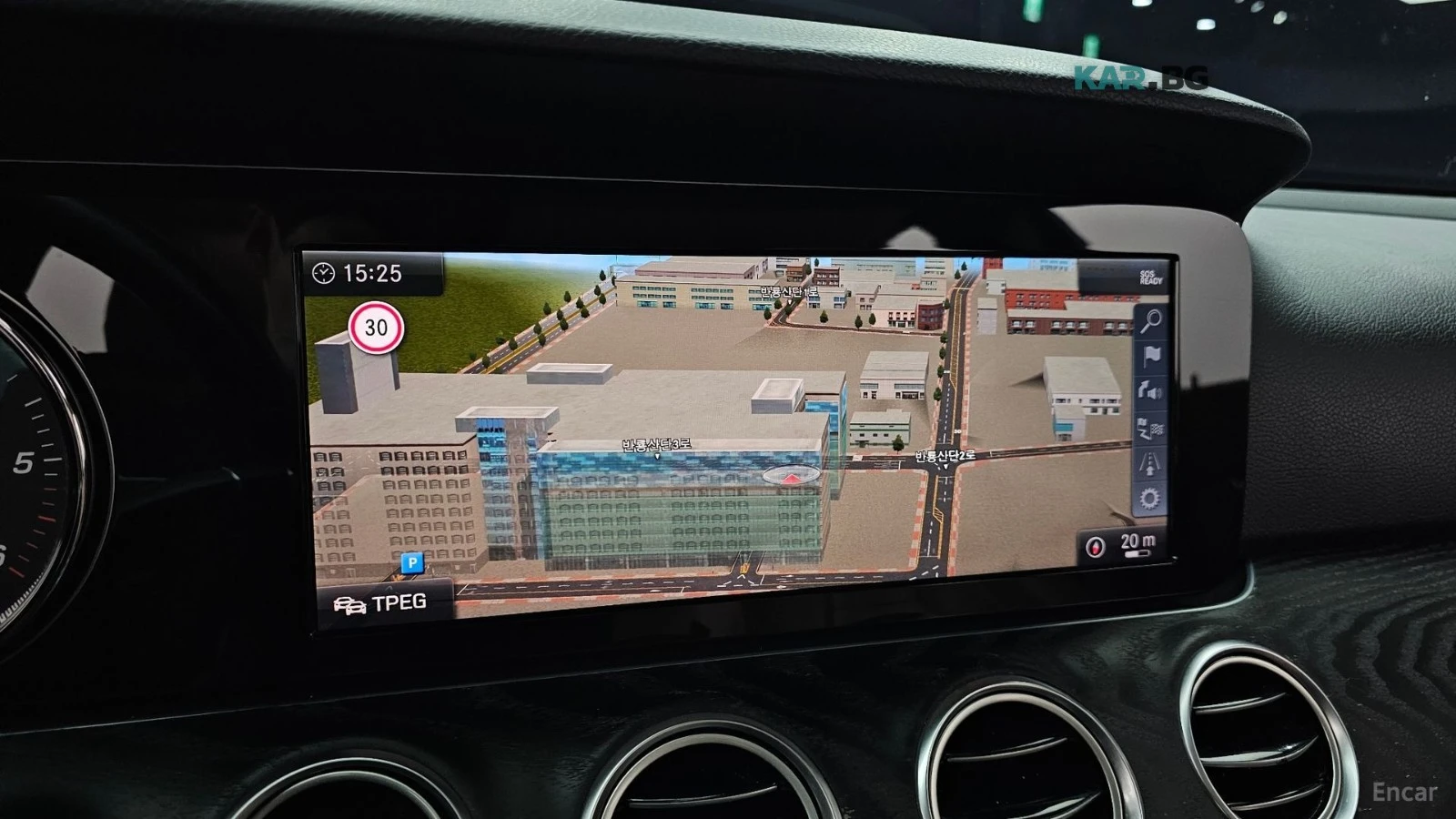 Mercedes-Benz E 220 Avangarde* КОЖА* ПОДГРЕВ* НАВИ* ПАНО* КАМЕРА, снимка 12 - Автомобили и джипове - 55831423