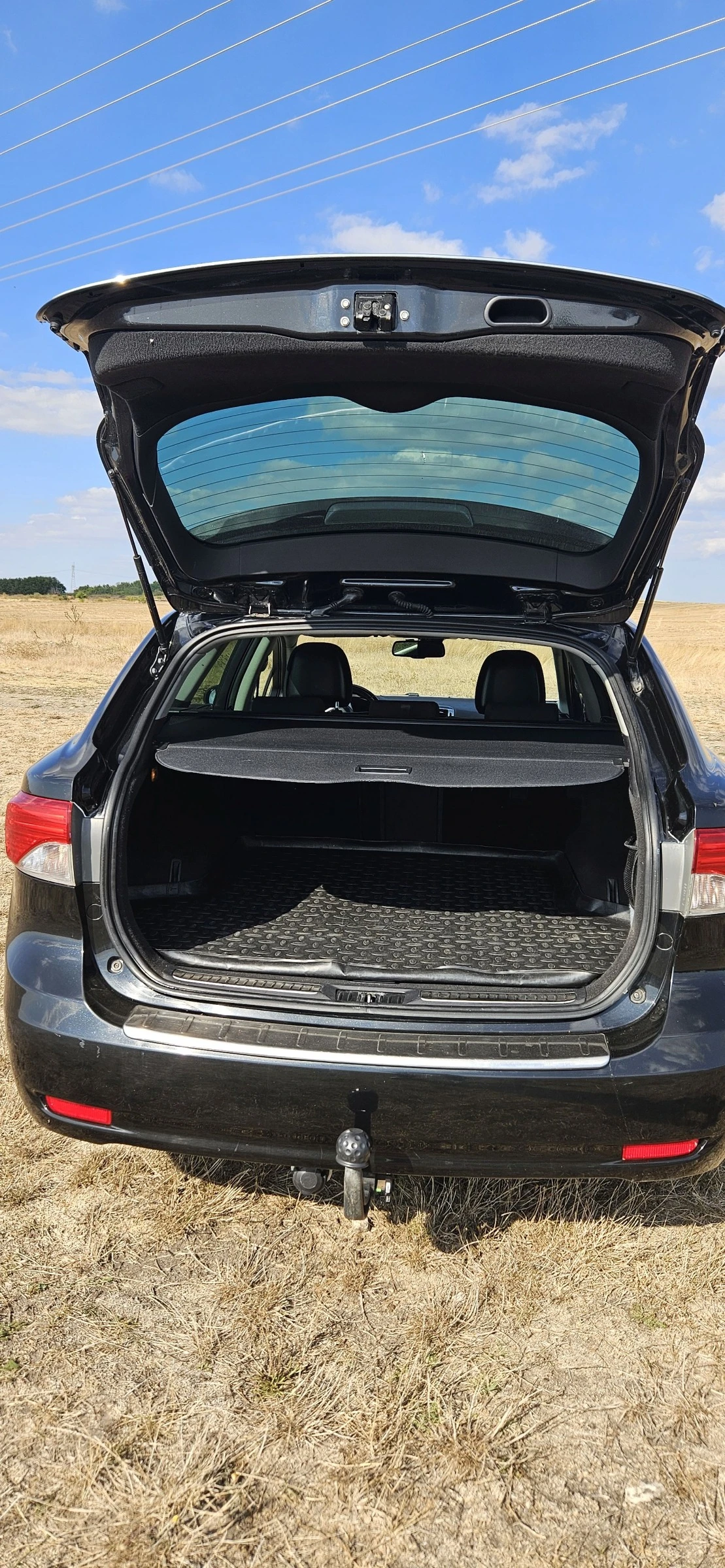 Toyota Avensis 2.0 D4D, снимка 4 - Автомобили и джипове - 55897189