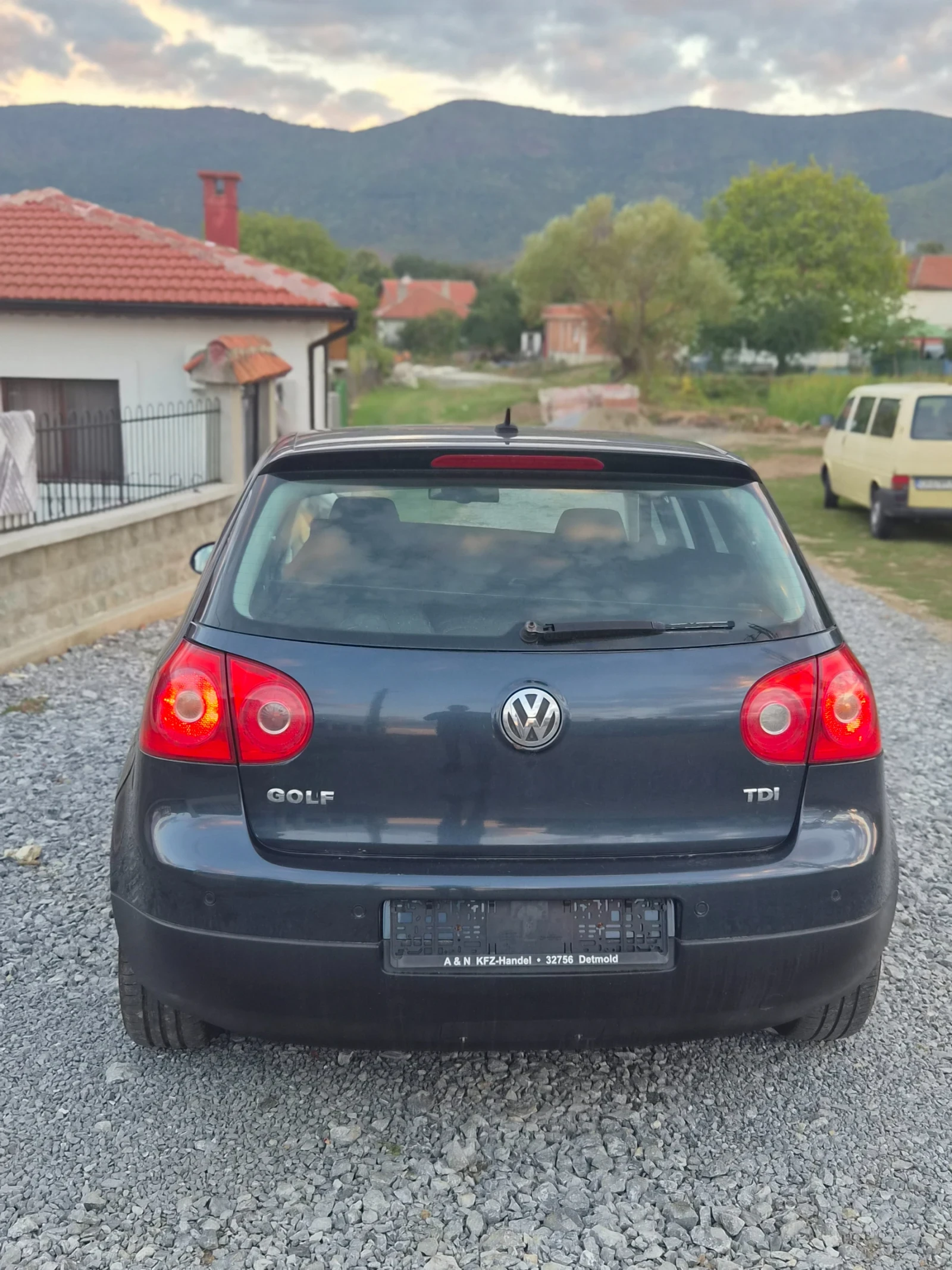 VW Golf, снимка 5 - Автомобили и джипове - 56252142