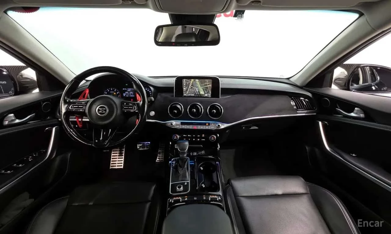 Kia Stinger * 2.0 Turbo 2WD * ЦЕНА ДО БГ, снимка 8 - Автомобили и джипове - 56295938