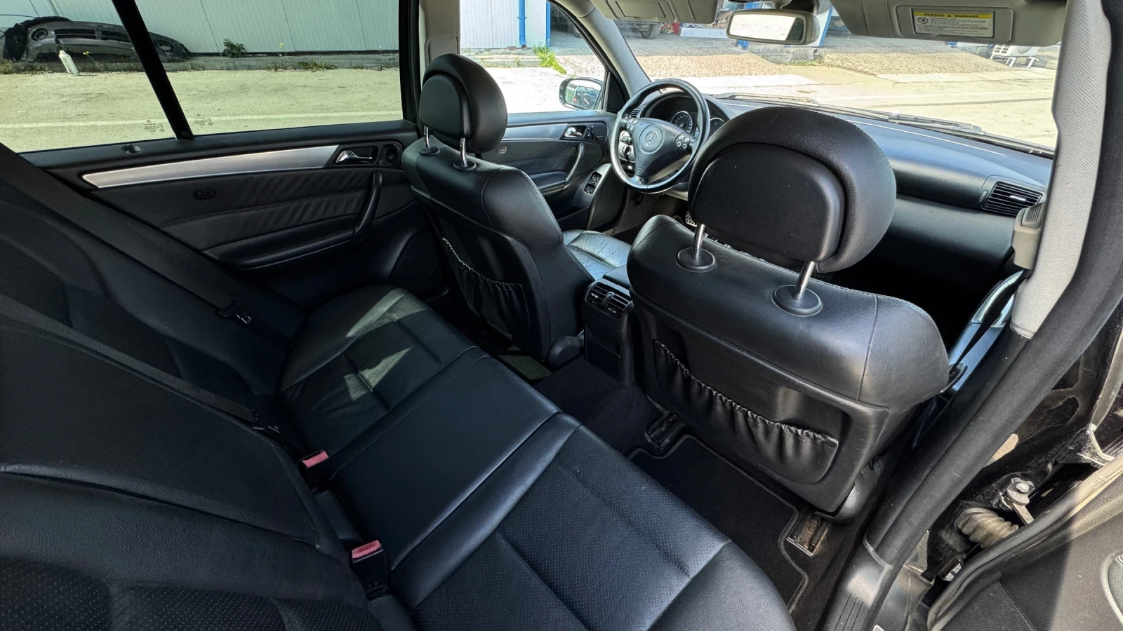 Mercedes-Benz C 320 Sport Edition, снимка 11 - Автомобили и джипове - 56346647