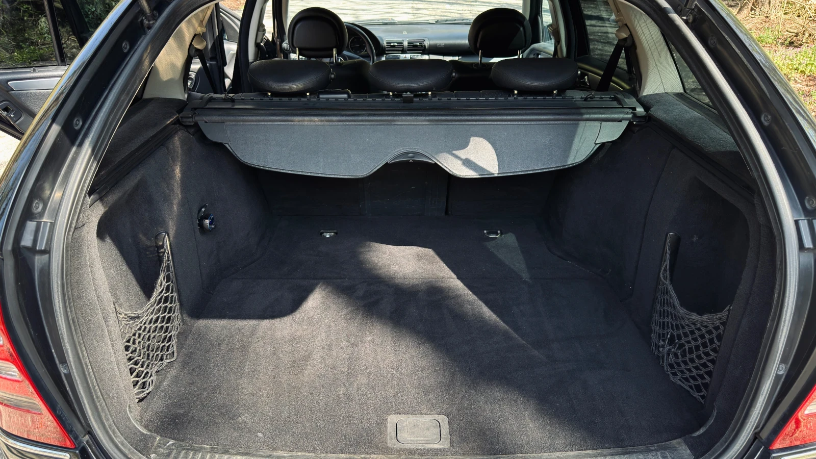 Mercedes-Benz C 320 Sport Edition, снимка 16 - Автомобили и джипове - 56346647
