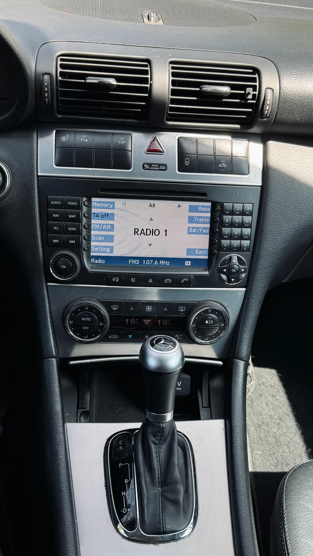 Mercedes-Benz C 320 Sport Edition, снимка 14 - Автомобили и джипове - 56346647