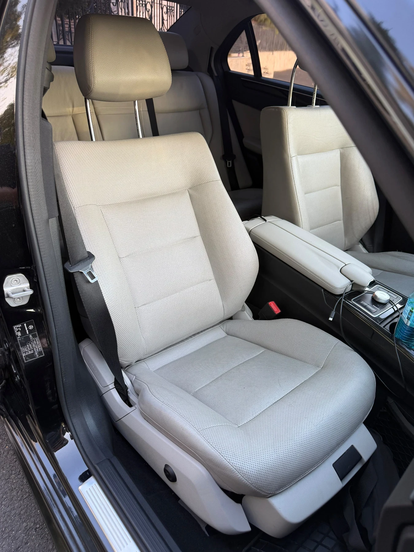 Mercedes-Benz E 350 AMG * FULL* 4 MATIC, снимка 8 - Автомобили и джипове - 56679431