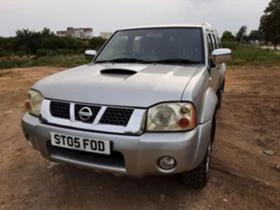 Nissan Navara 2,5d D22 hardtop, снимка 3