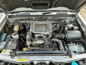 Nissan Navara 2,5d D22 hardtop, снимка 11