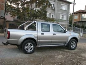Nissan Navara 2,5d D22 hardtop, снимка 17