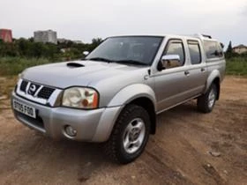 Nissan Navara 2,5d D22 hardtop