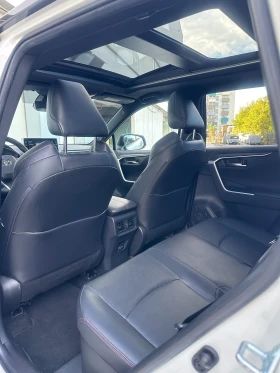 Toyota Rav4 Plug-In Premium Bi-Tone   | Mobile.bg    6