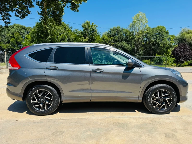 Honda Cr-v * EXECUTIVE* DISTR* AWD* FULL* LED* , снимка 8 - Автомобили и джипове - 51083913