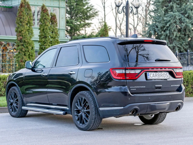 Dodge Durango 5.7 HEMI Citadel LPG топ състояние, снимка 6 - Автомобили и джипове - 52014690