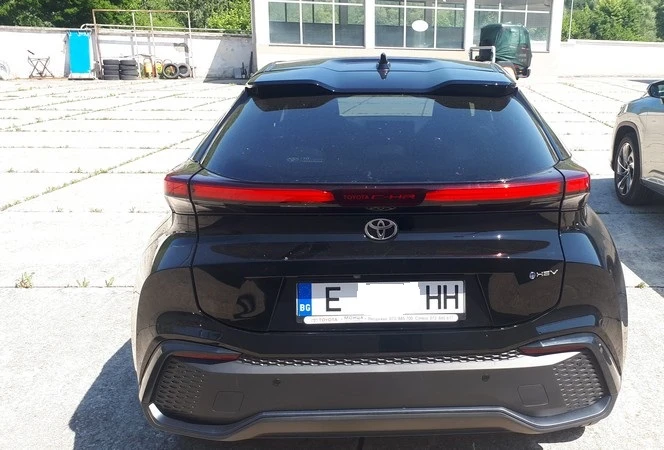 Toyota C-HR  - изображение 3