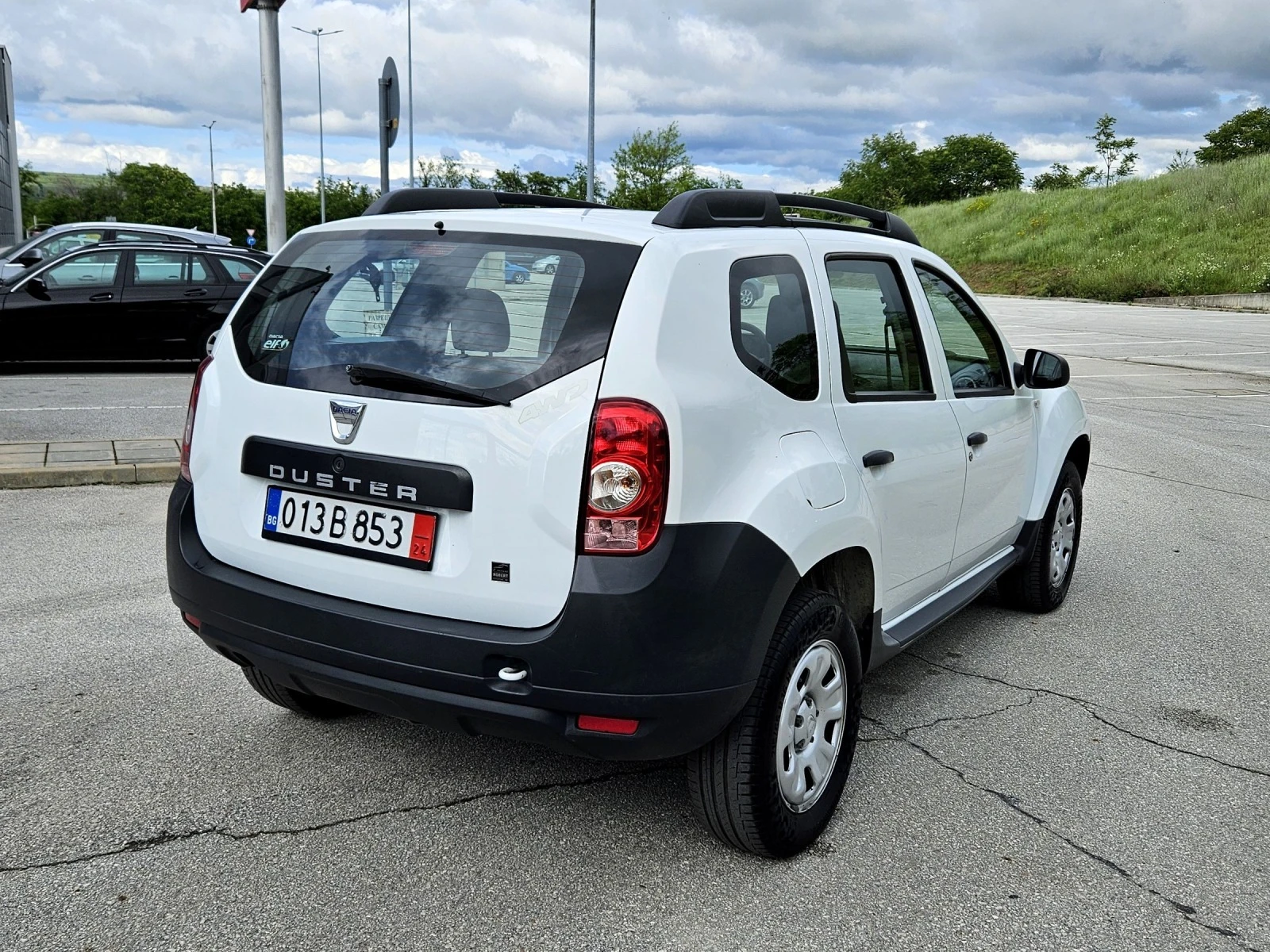 Dacia Duster 1.6 4x4 105  - изображение 5