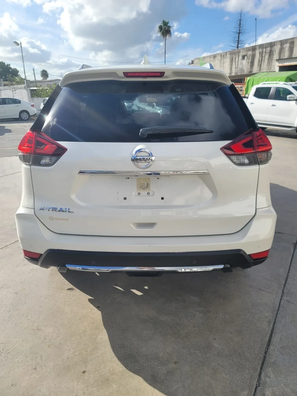 Nissan X-trail 1.6D-131кс-4х4-Ръчка, снимка 2 - Автомобили и джипове - 53945741