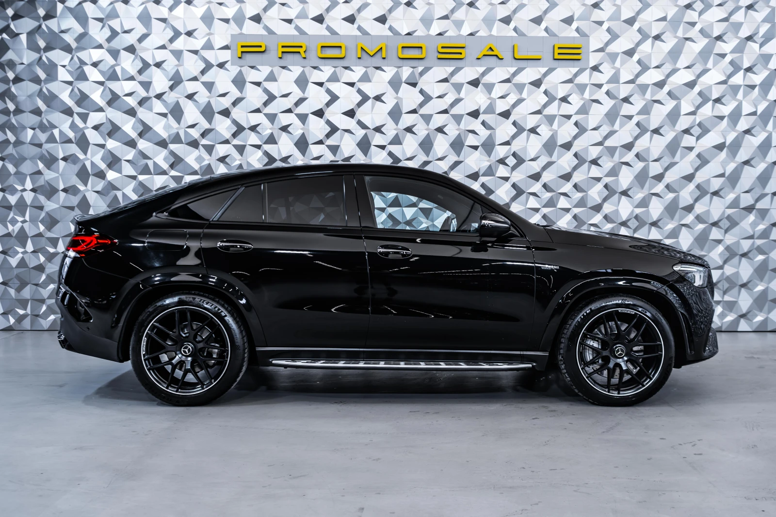 Mercedes-Benz GLE 53 4MATIC AMG Coupe* Burmester* Carbon* 360* Night* MagicVis - изображение 6