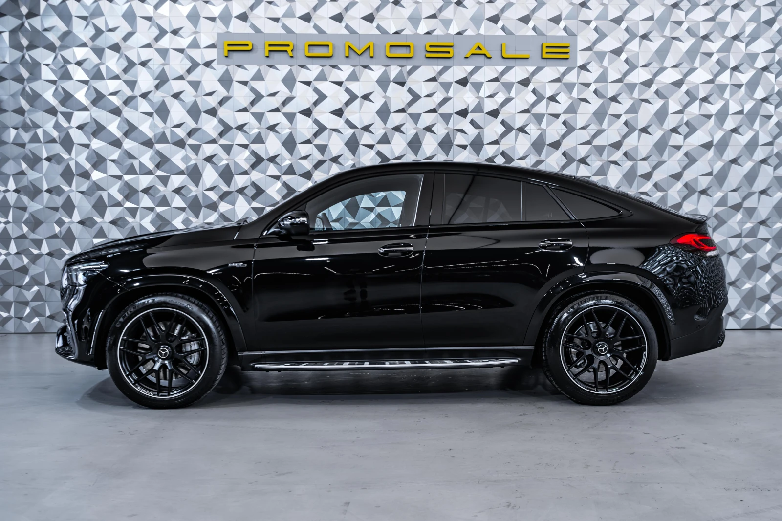 Mercedes-Benz GLE 53 4MATIC AMG Coupe* Burmester* Carbon* 360* Night* MagicVis - изображение 3