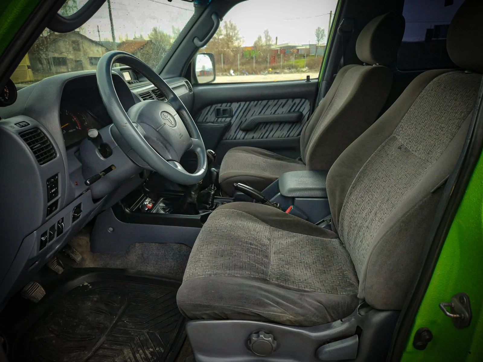 Toyota Land cruiser 3.0д 125+ + , снимка 12 - Автомобили и джипове - 54140064