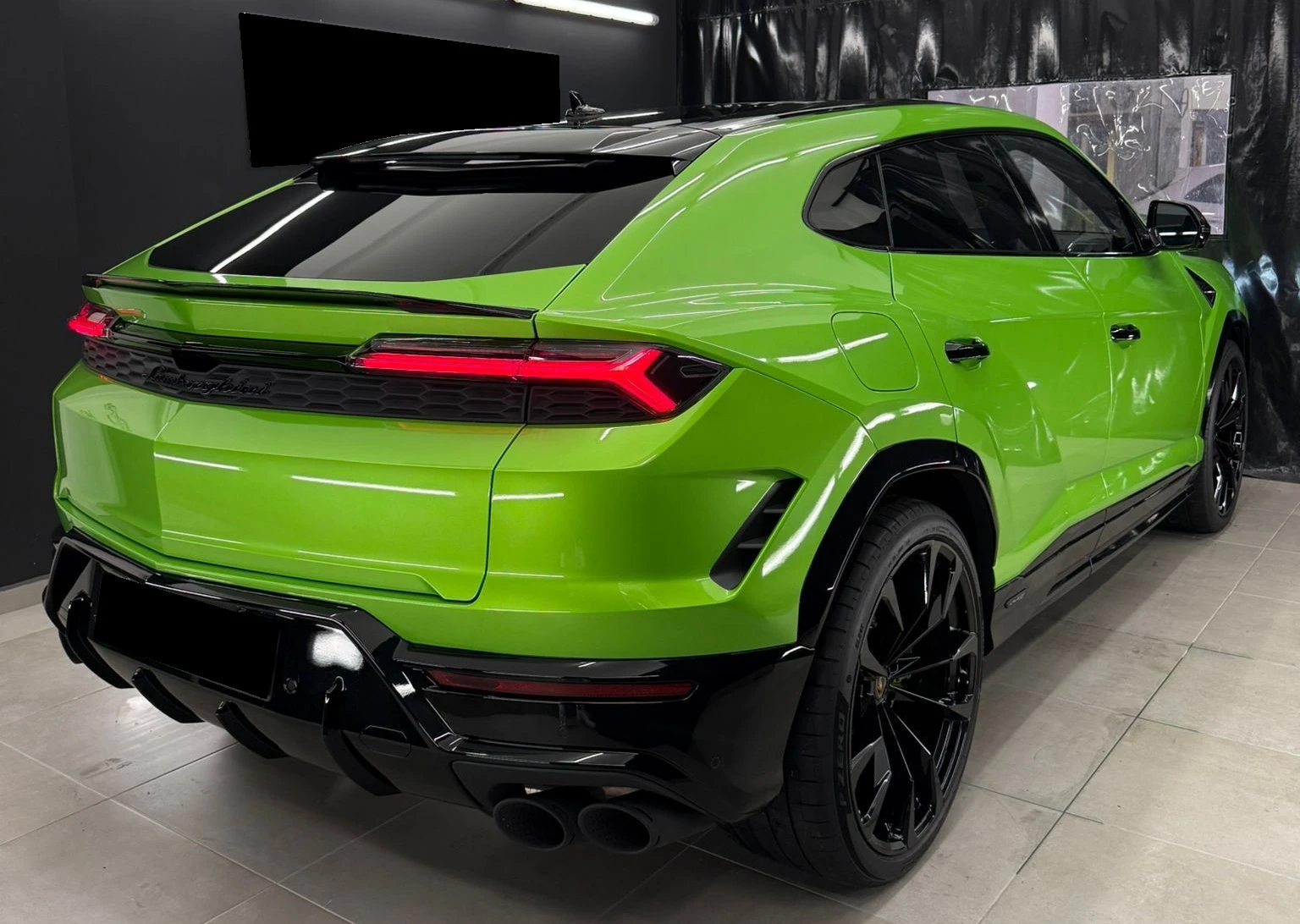 Lamborghini Urus SE 4.0 V8 Plug-in Hybrid 4WD, снимка 3 - Автомобили и джипове - 54676373
