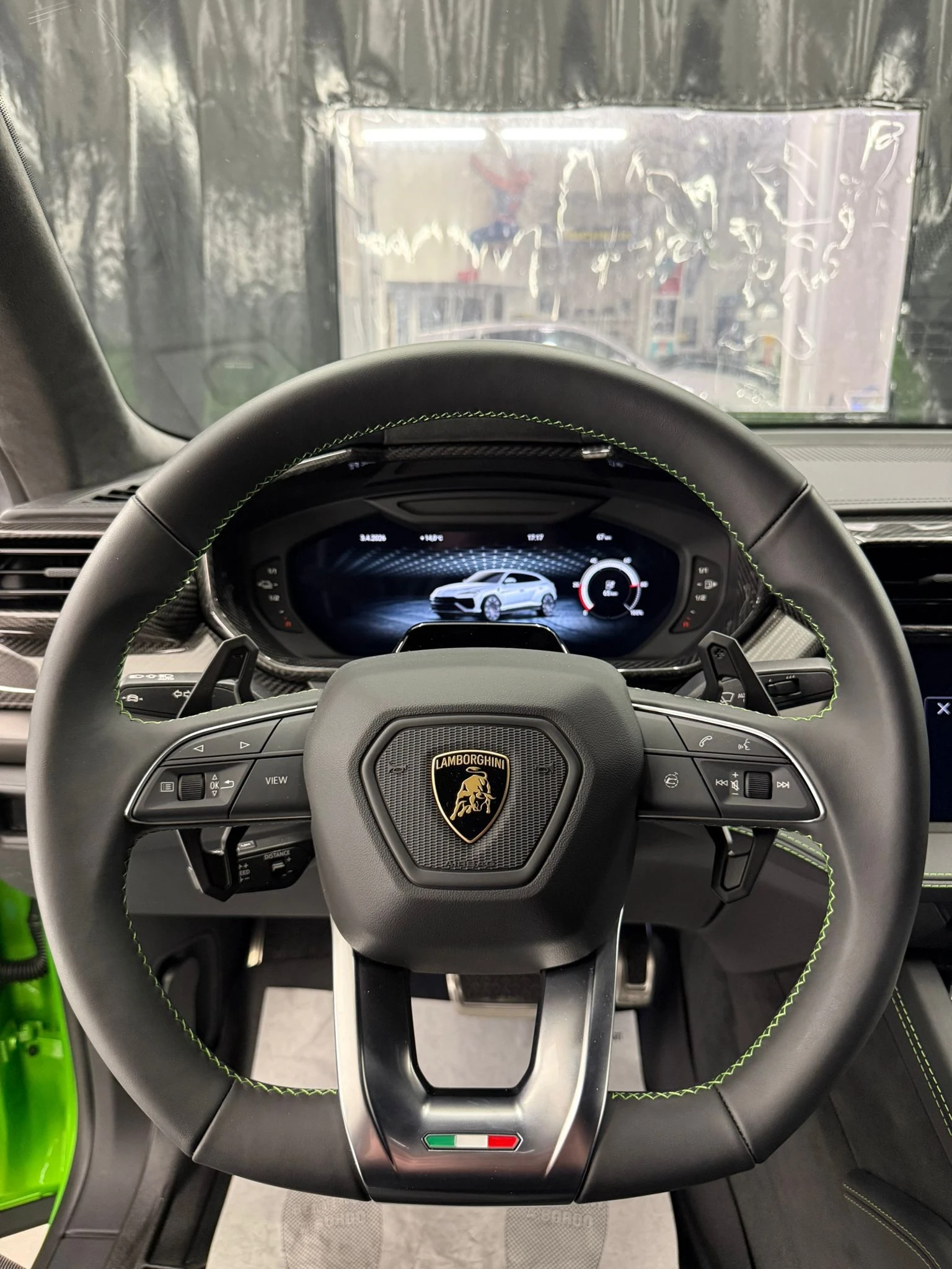 Lamborghini Urus SE 4.0 V8 Plug-in Hybrid 4WD, снимка 12 - Автомобили и джипове - 54676373