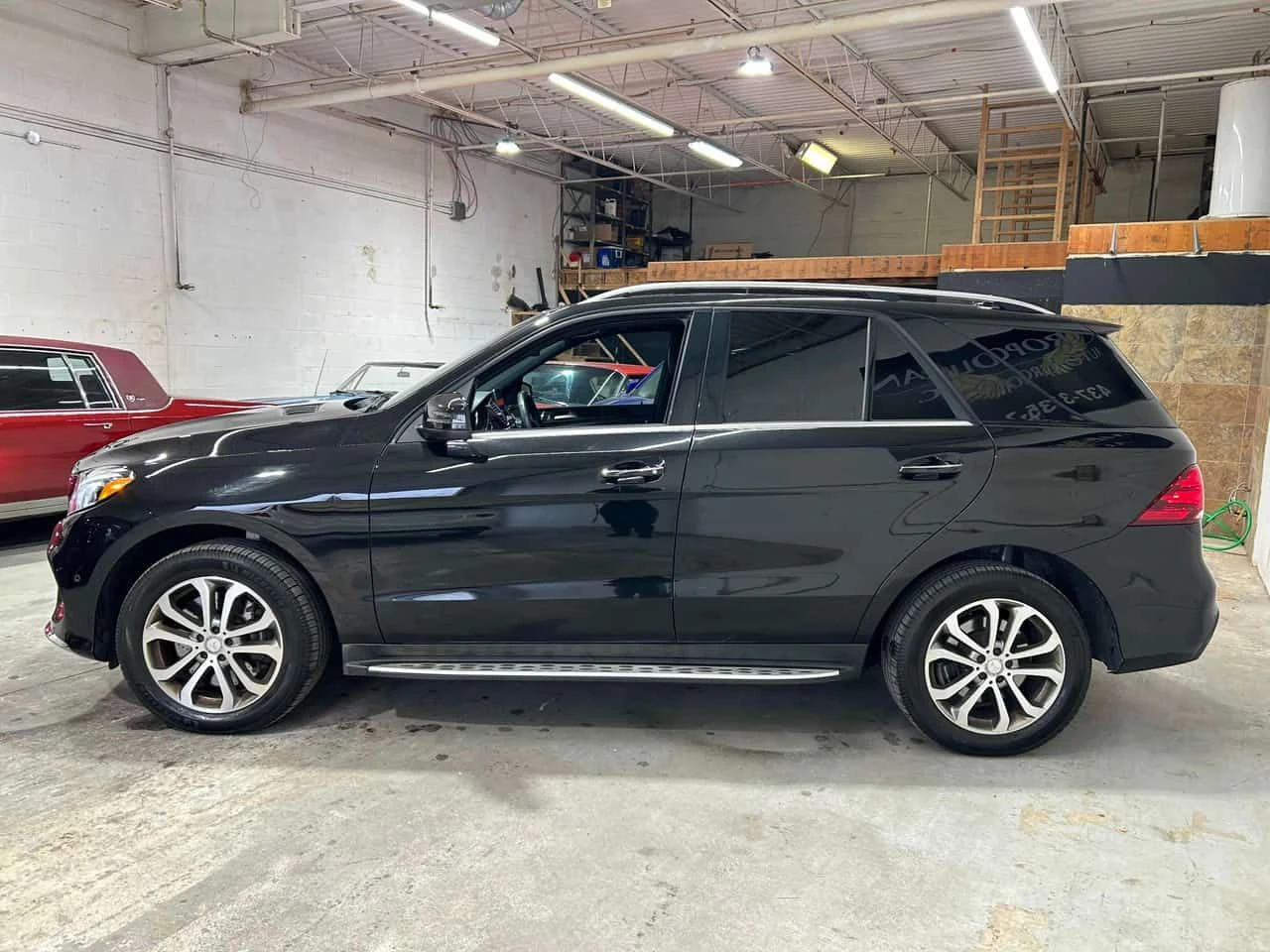 Mercedes-Benz GLE 400 4MATIC/360/ПАНОРАМА/ПОДГРЕВИ, снимка 3 - Автомобили и джипове - 55075144