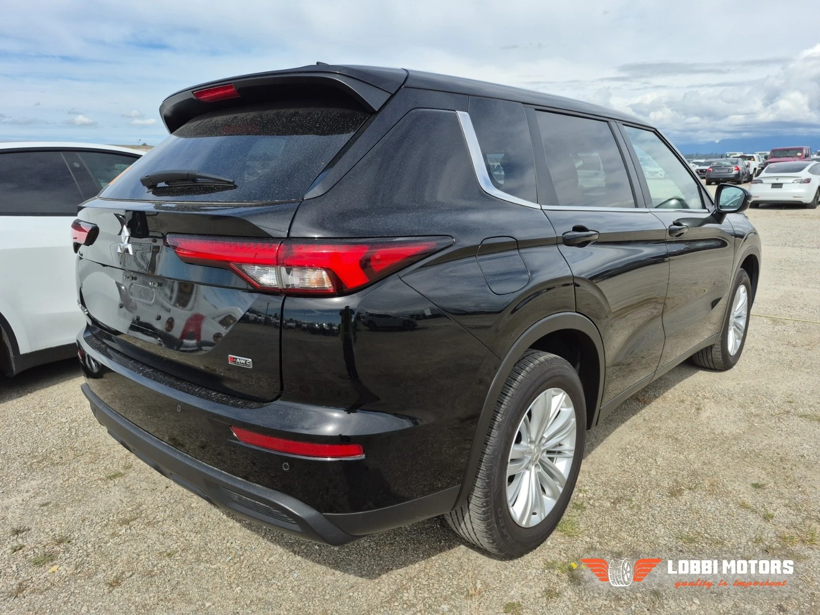 Mitsubishi Outlander, снимка 3 - Автомобили и джипове - 55929002