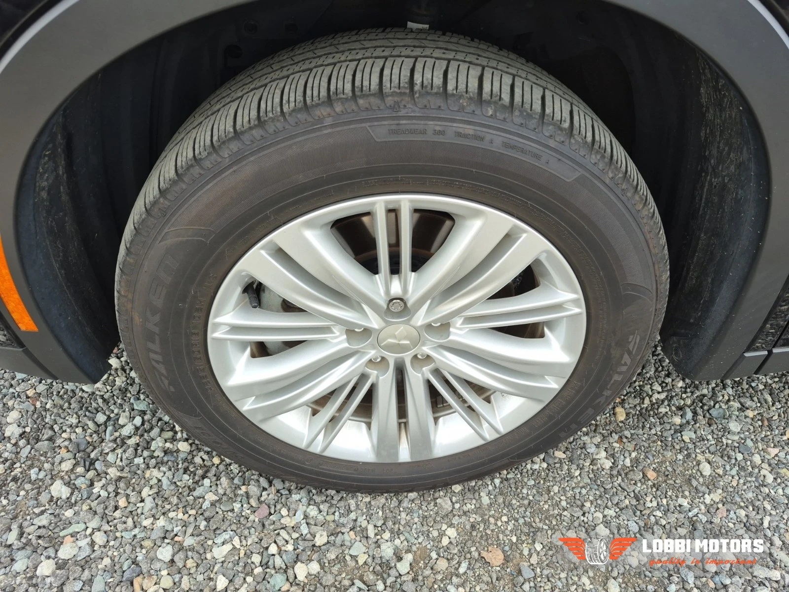 Mitsubishi Outlander, снимка 6 - Автомобили и джипове - 55929002