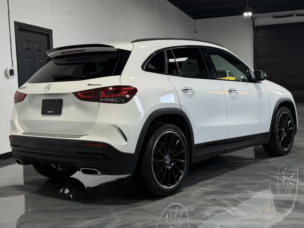 Mercedes-Benz GLA 250 4MATIC* AMG* NIGHT PACK* CARBON* КРАЙНА ЦЕНА, снимка 4 - Автомобили и джипове - 56012561