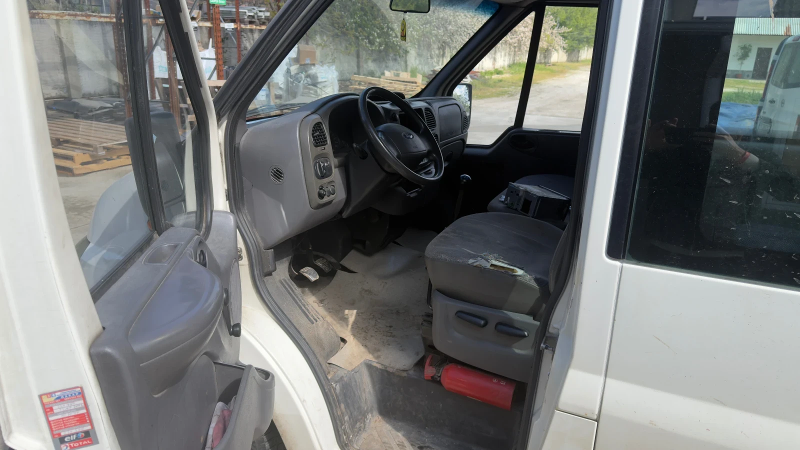 Ford Transit пътнически, снимка 9 - Бусове и автобуси - 54289458