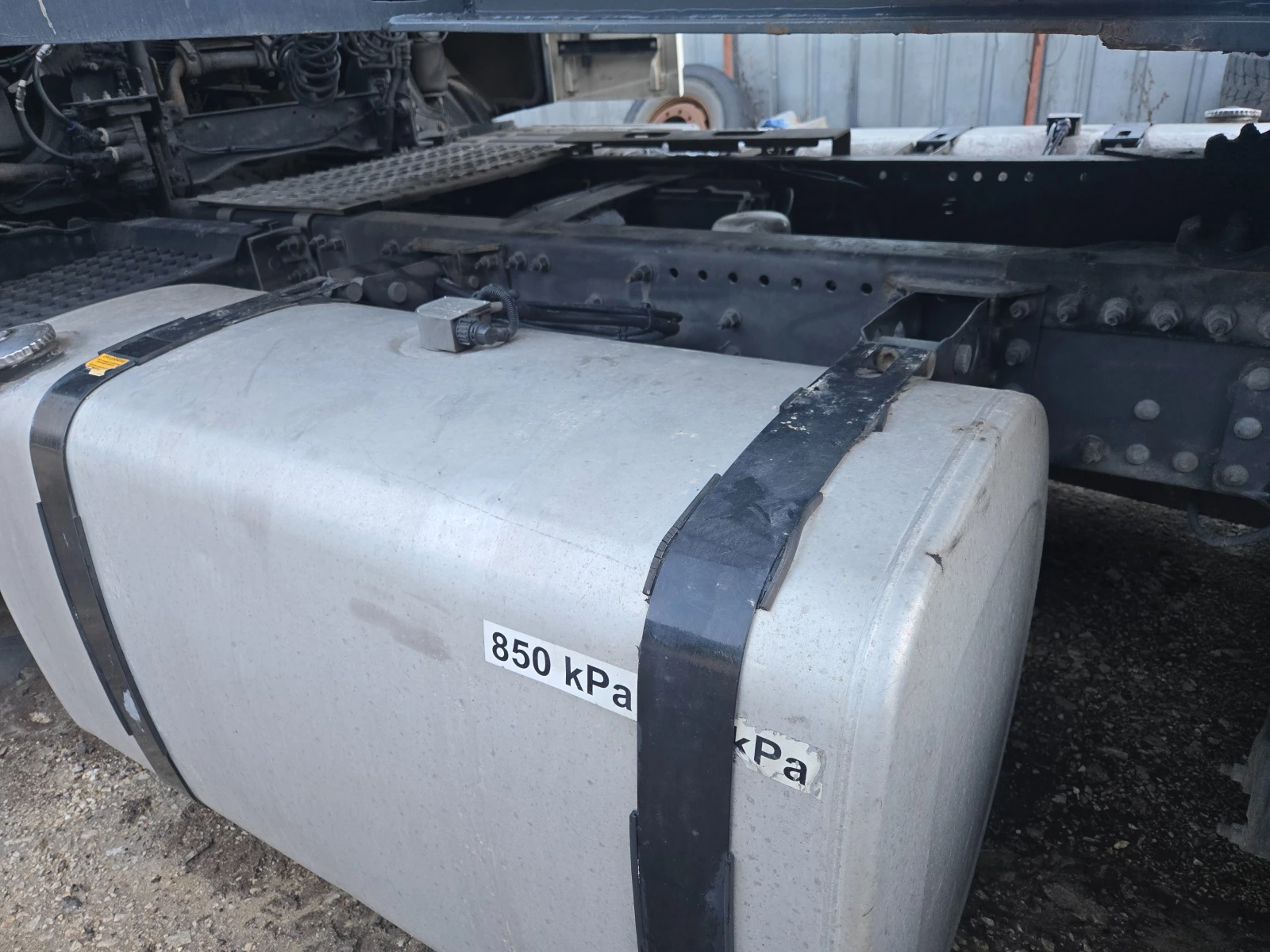 Volvo Fh 460 - изображение 8