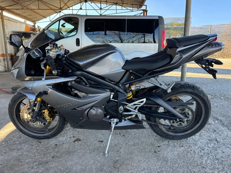 Triumph Daytona 675 triple GERMANY 16670км КАТО НОВ, снимка 2 - Мотоциклети и мототехника - 53534374