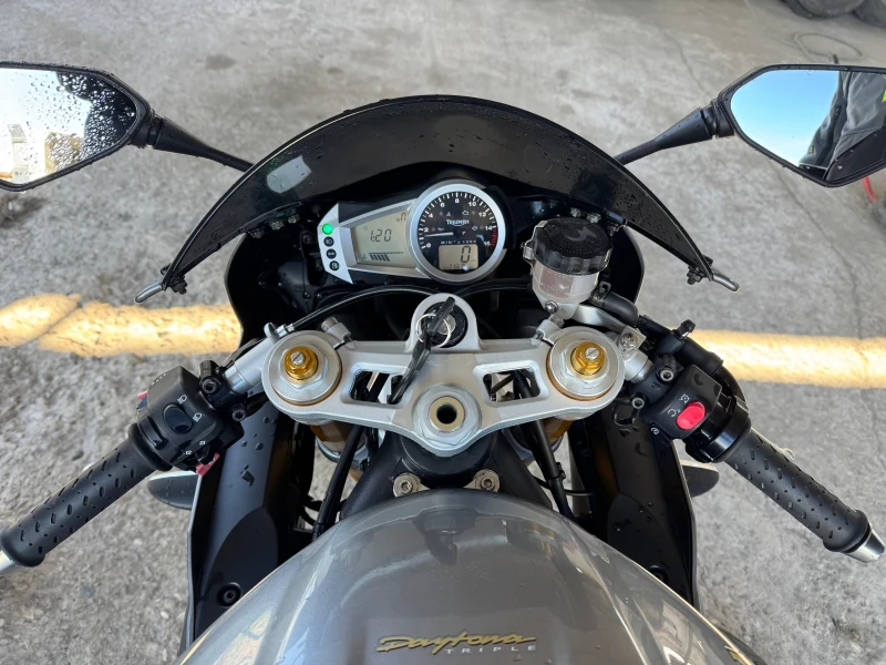 Triumph Daytona 675 triple GERMANY 16670км КАТО НОВ, снимка 10 - Мотоциклети и мототехника - 53534374