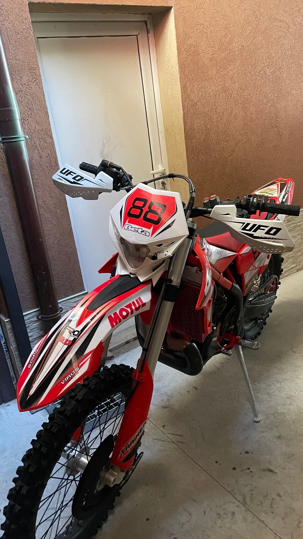 Beta Rr 300