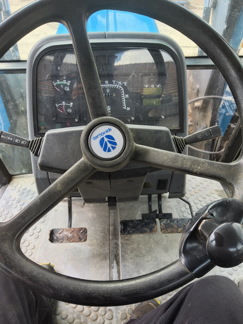 Трактор New Holland 90 КС ЯПОНИЯ , снимка 6 - Селскостопанска техника - 46197397