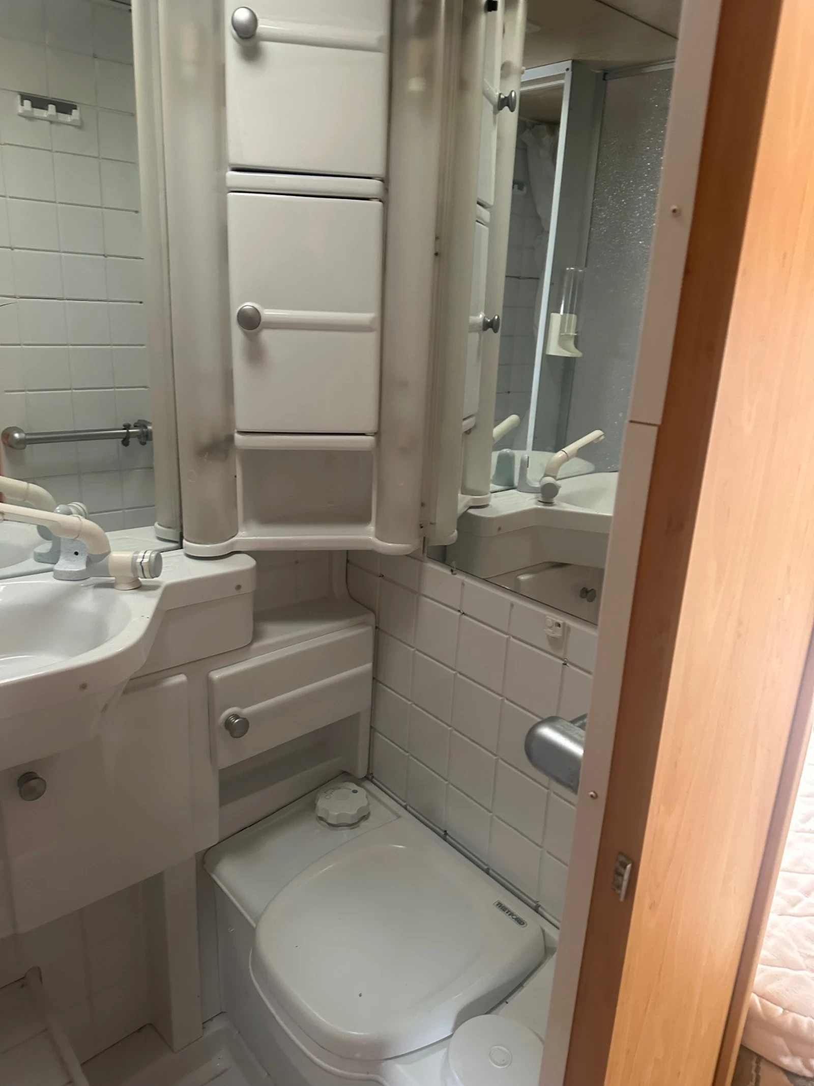 Каравана Dethleffs Bolero - изображение 8