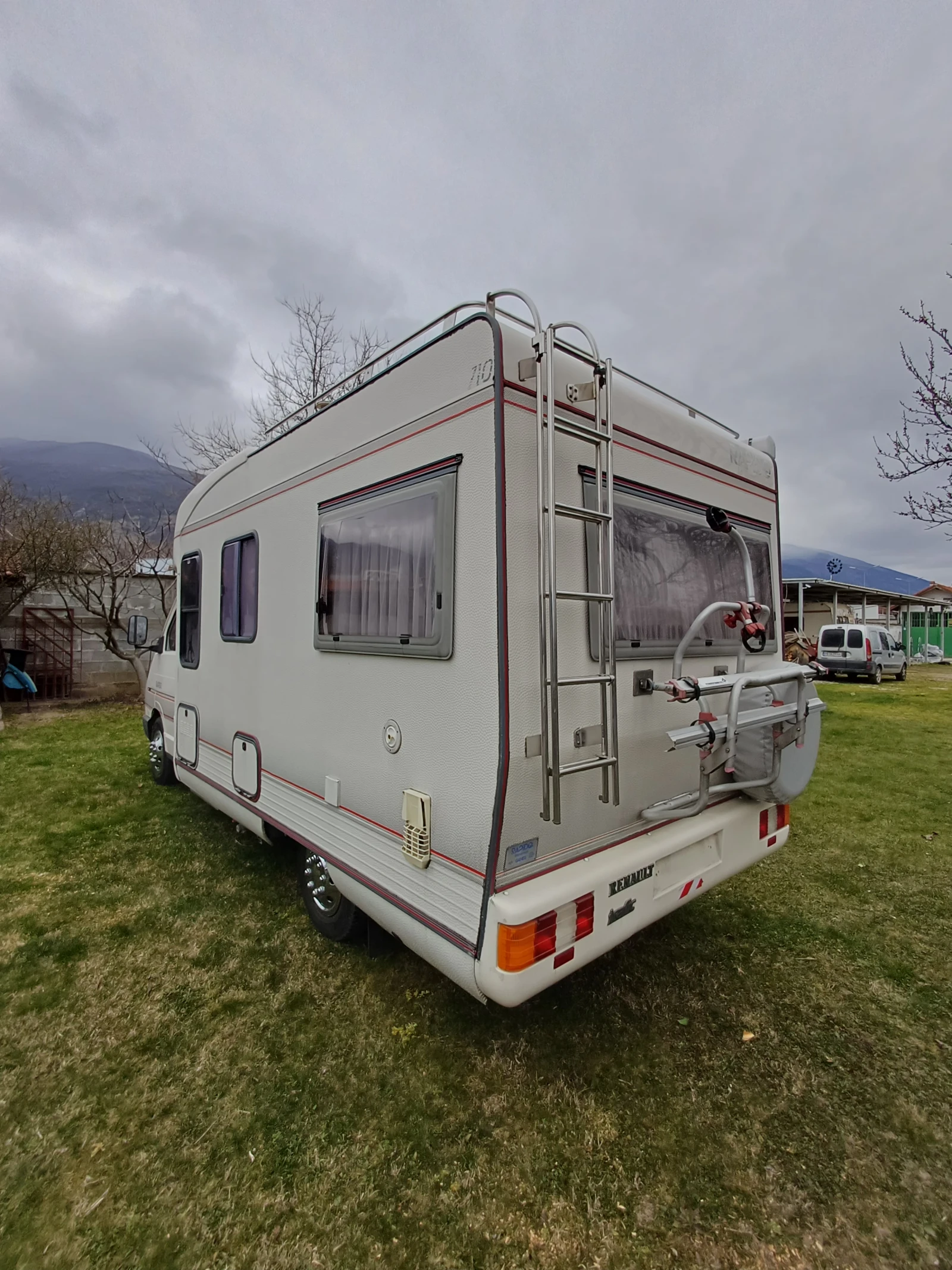 Кемпер Rapido, снимка 7 - Каравани и кемпери - 53917299