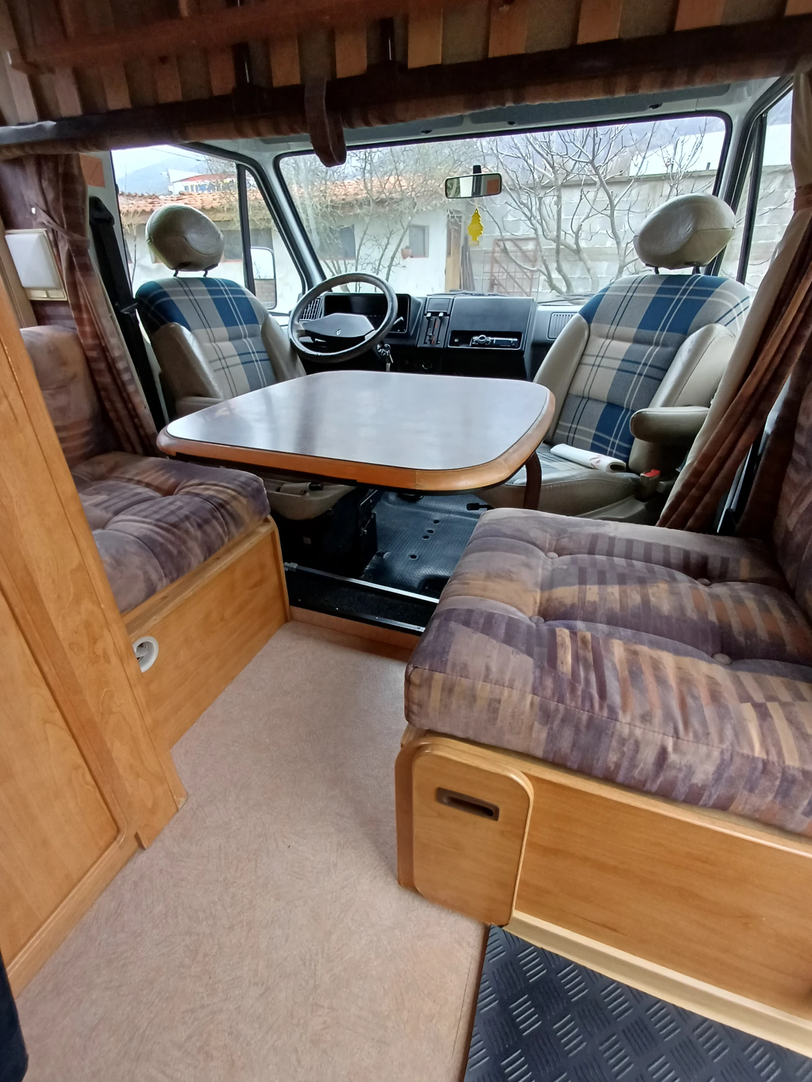 Кемпер Rapido, снимка 9 - Каравани и кемпери - 53917299