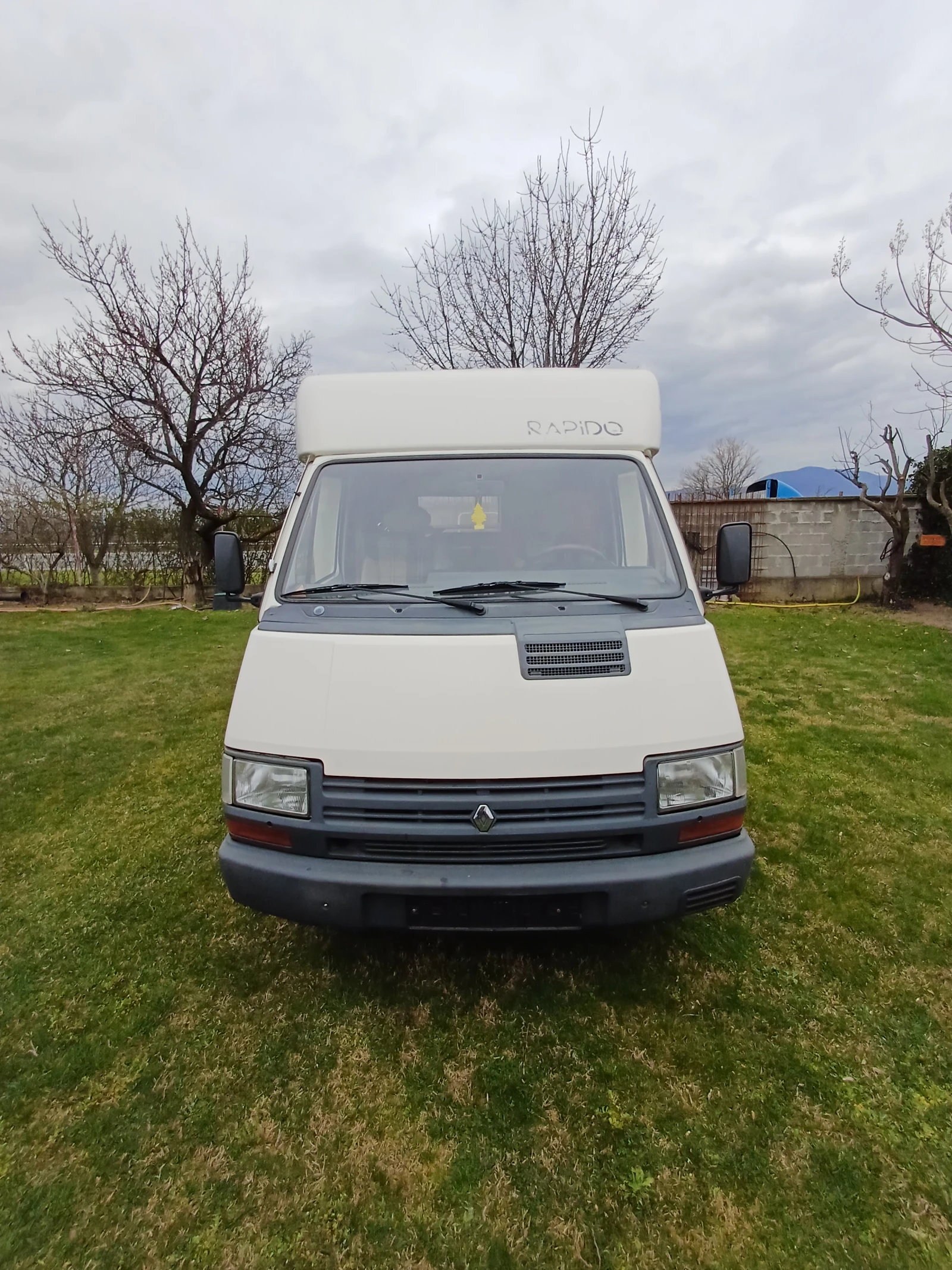 Кемпер Rapido, снимка 3 - Каравани и кемпери - 53917299