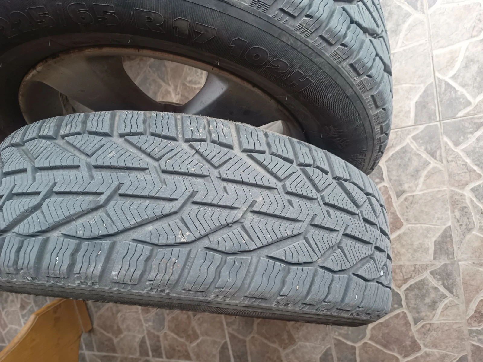 Гуми с джанти Riken 225/65R17, снимка 2 - Гуми и джанти - 54181482