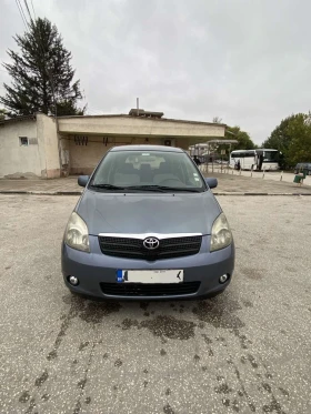 Toyota Corolla verso 2.0 D4D, снимка 1