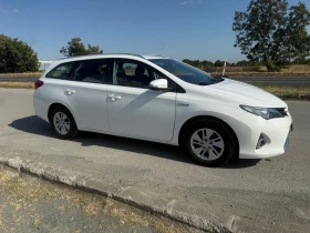    Toyota Auris 1.8 HYBRID 