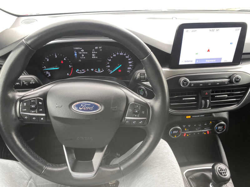 Ford Focus 1,5tdci Full LED , снимка 8 - Автомобили и джипове - 44571133