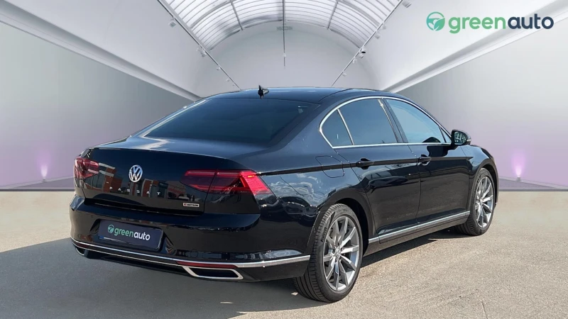 VW Passat Elegance 2.0TDI SCR 4MOTION, снимка 3 - Автомобили и джипове - 47003954