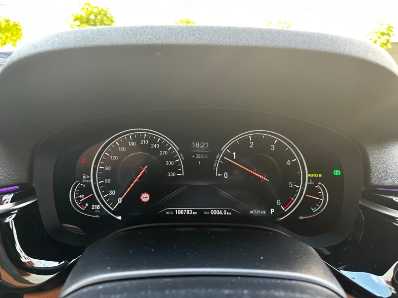 BMW 530 xDrive, HeadUp, Camera, Harman-Kardon, снимка 14 - Автомобили и джипове - 47259639