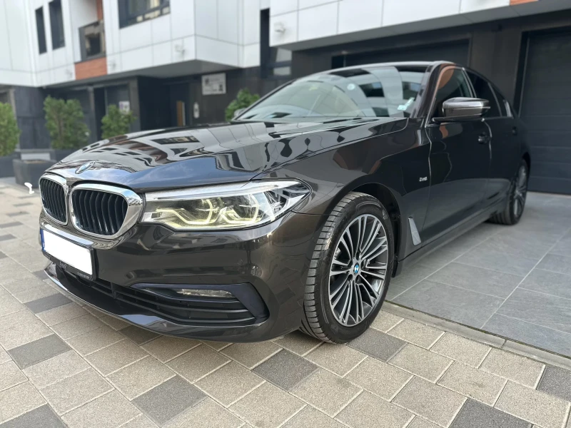 BMW 530 xDrive, HeadUp, Camera, Harman-Kardon, снимка 3 - Автомобили и джипове - 47259639