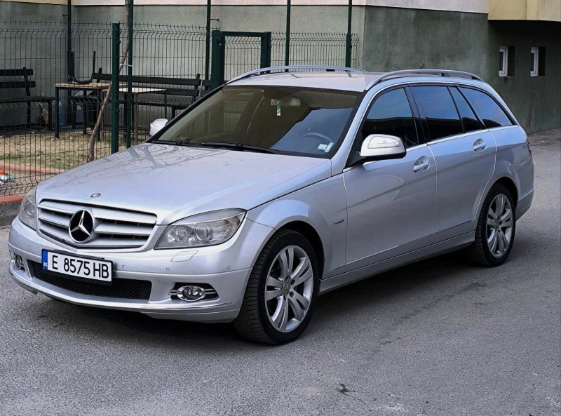 Mercedes-Benz C 220, снимка 2 - Автомобили и джипове - 48059828