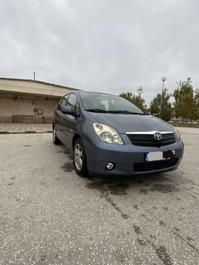 Toyota Corolla verso 2.0 D4D, снимка 3 - Автомобили и джипове - 48392433