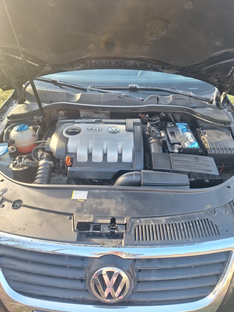 VW Passat, снимка 8 - Автомобили и джипове - 48953366