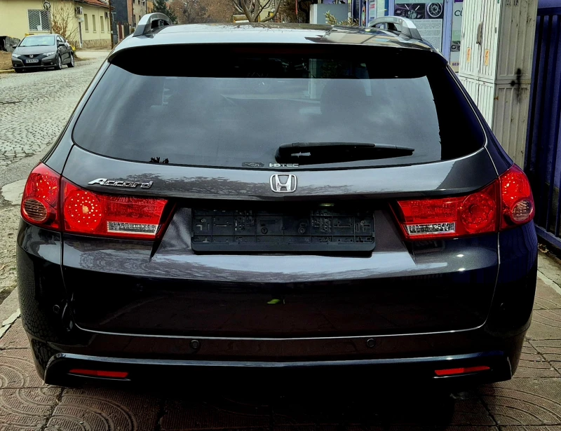 Honda Accord 2.2d-EXCLUSIVE-нави-автомат-кожа-japan, снимка 4 - Автомобили и джипове - 49306533